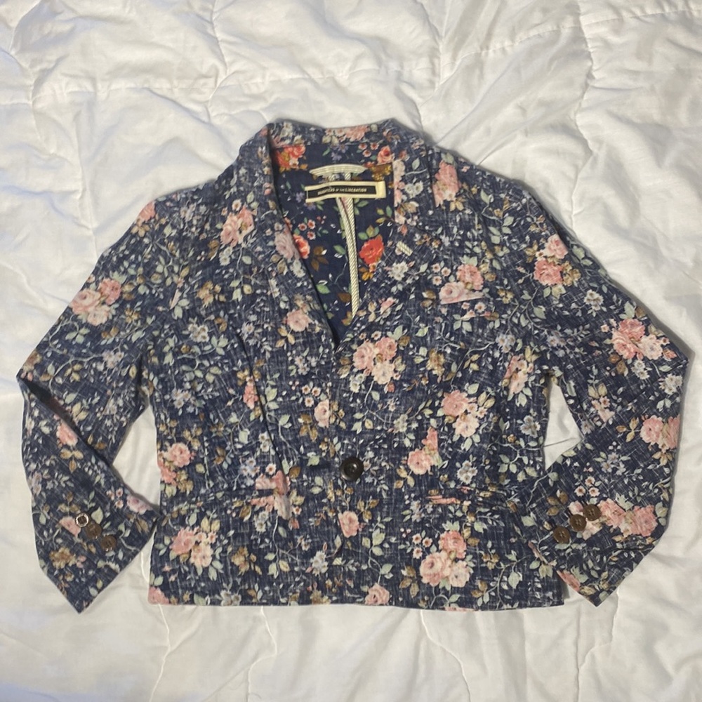 Daughters Of The Liberation Floral Blazer - Picture 5 of 11